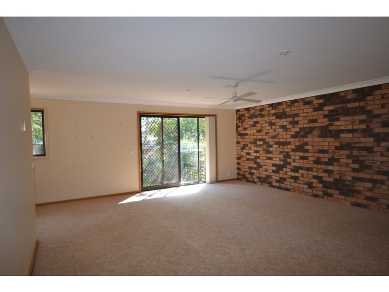 1/7 Ilinga Crescent, North Nowra NSW 2541