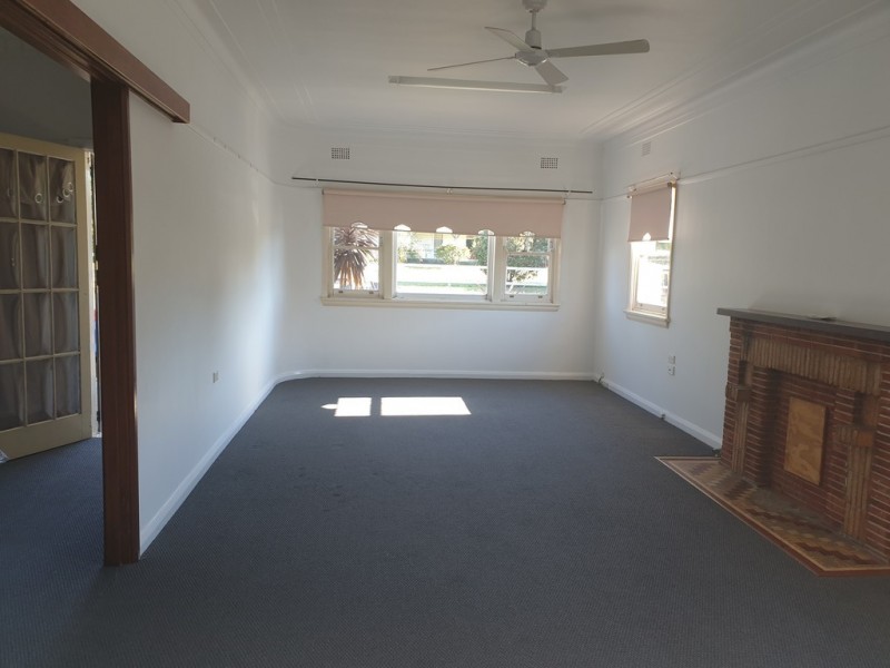 131 Plunkett Street, Nowra NSW 2541