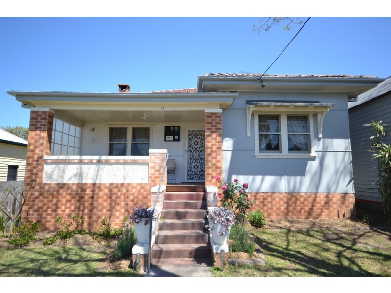 34 Worrigee Street, Nowra NSW 2541