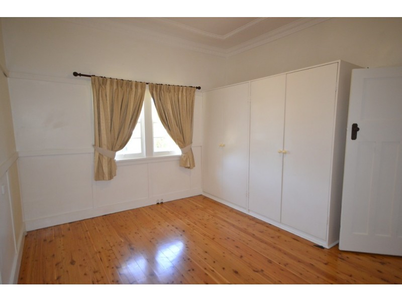 34 Worrigee Street, Nowra NSW 2541