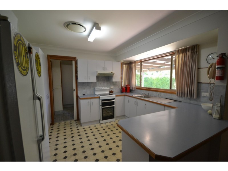 13 Westborne Drive, Nowra NSW 2541
