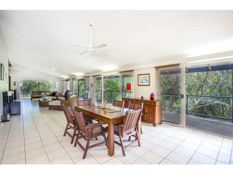 11 Swan Avenue, Sunshine Beach QLD 4567