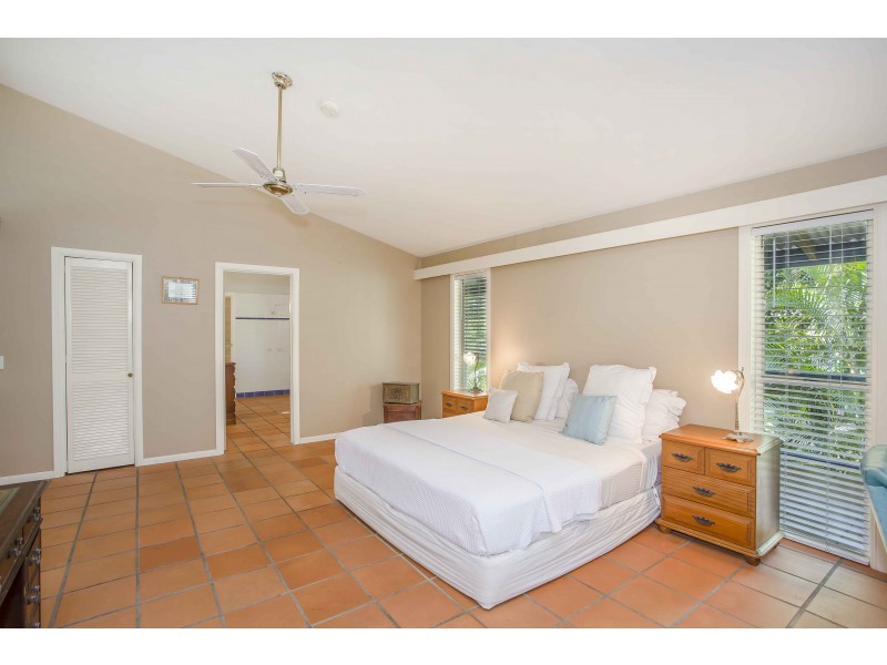 11 Swan Avenue, Sunshine Beach QLD 4567