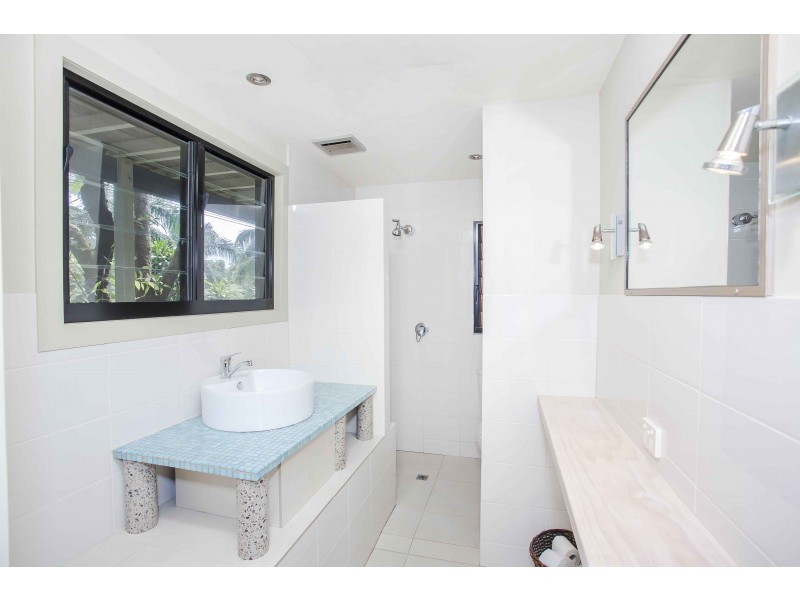 11 Swan Avenue, Sunshine Beach QLD 4567