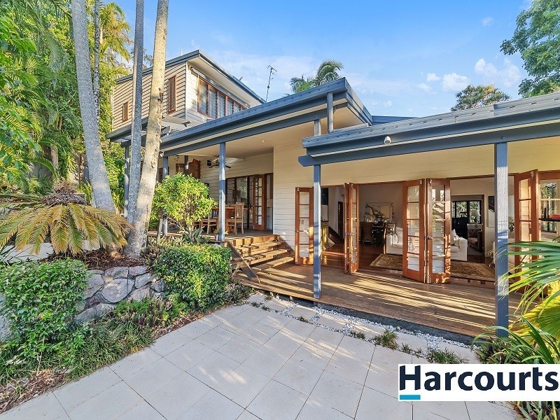 6 Nairana Rest, Noosa Heads QLD 4567