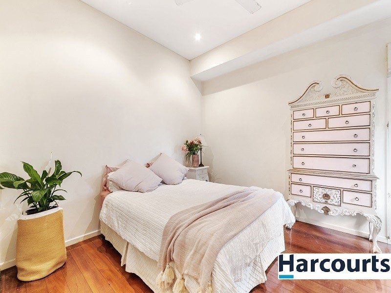 6 Nairana Rest, Noosa Heads QLD 4567