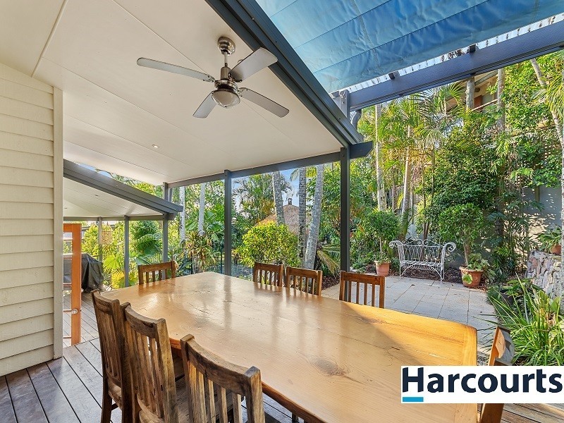 6 Nairana Rest, Noosa Heads QLD 4567