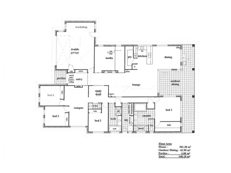 10 Attenuatta Place, Noosaville QLD 4566 Floorplan