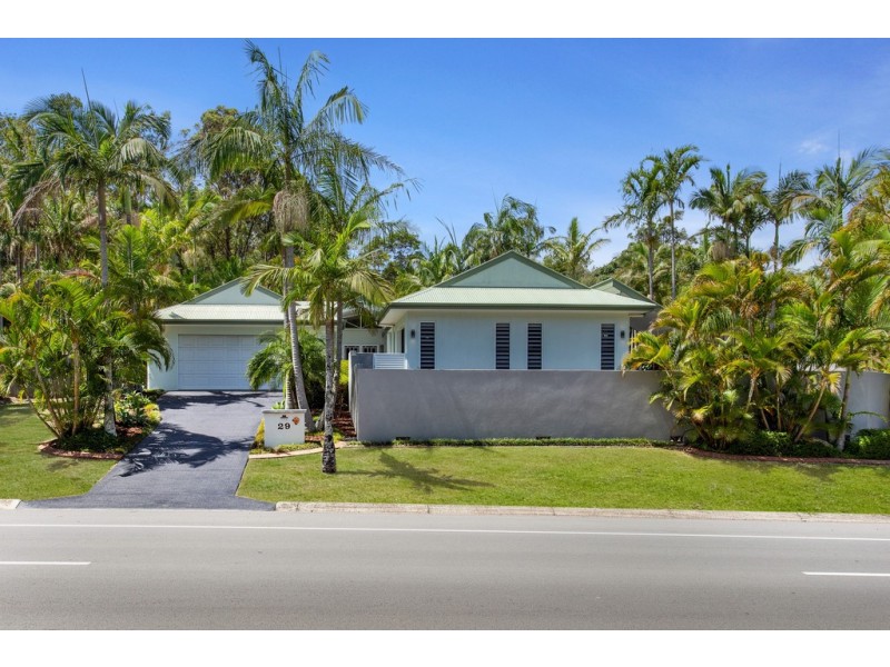 29 Lake Entrance Boulevard, Noosaville QLD 4566