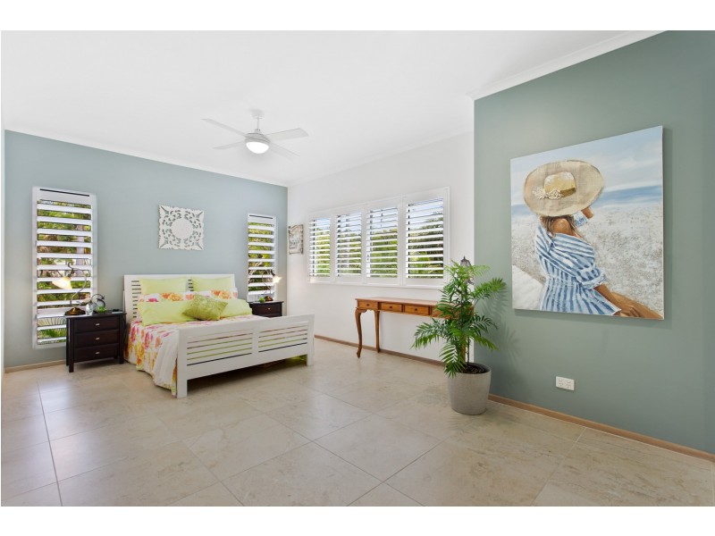 29 Lake Entrance Boulevard, Noosaville QLD 4566