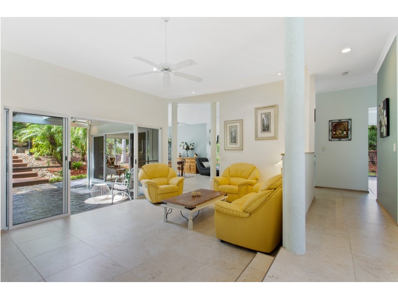 29 Lake Entrance Boulevard, Noosaville QLD 4566