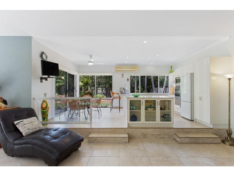 29 Lake Entrance Boulevard, Noosaville QLD 4566