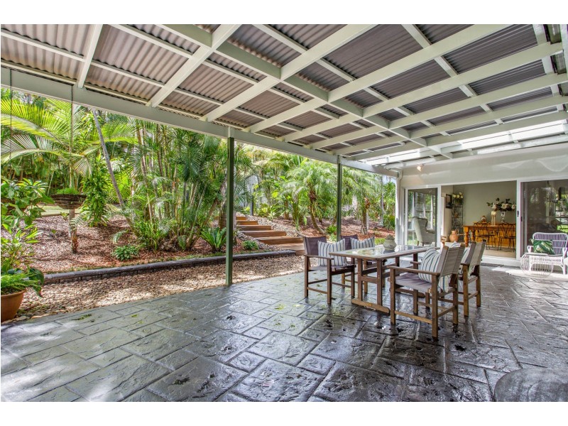 29 Lake Entrance Boulevard, Noosaville QLD 4566