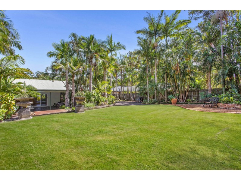 29 Lake Entrance Boulevard, Noosaville QLD 4566