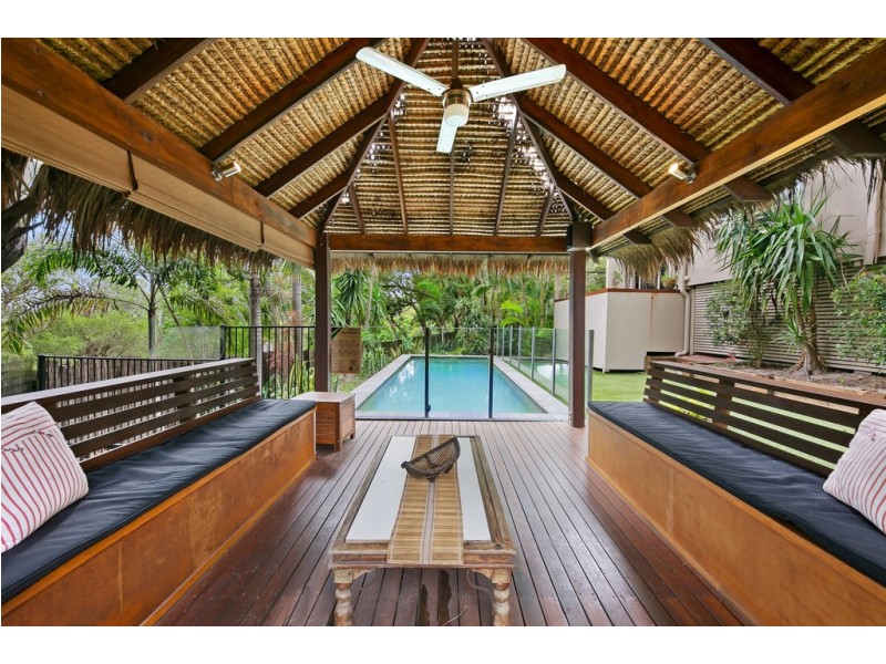 11 Moonare Crescent, Noosa Heads QLD 4567