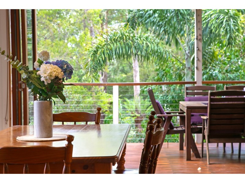 11 Moonare Crescent, Noosa Heads QLD 4567