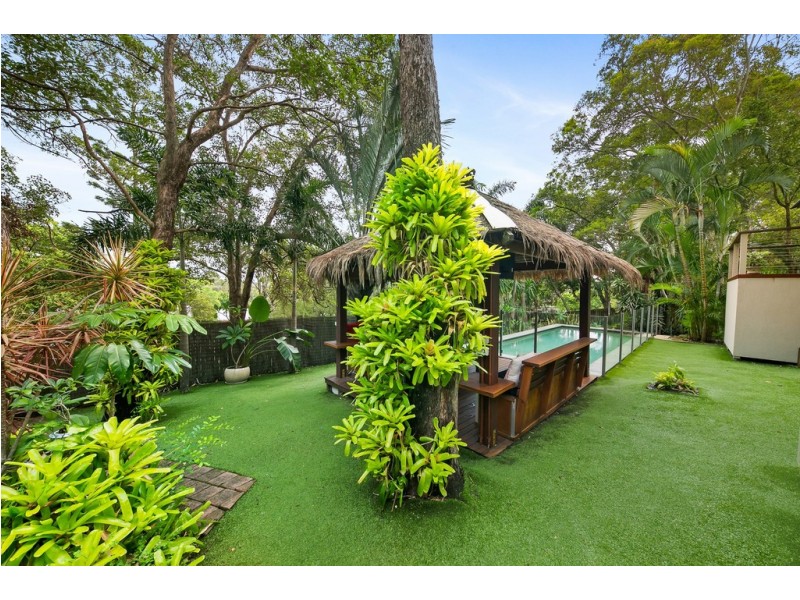 11 Moonare Crescent, Noosa Heads QLD 4567