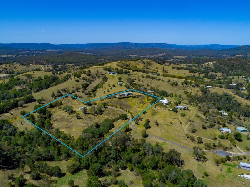 12 Oak Court, Carters Ridge QLD 4563
