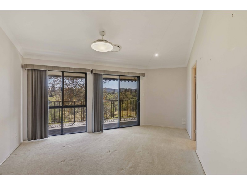 12 Oak Court, Carters Ridge QLD 4563
