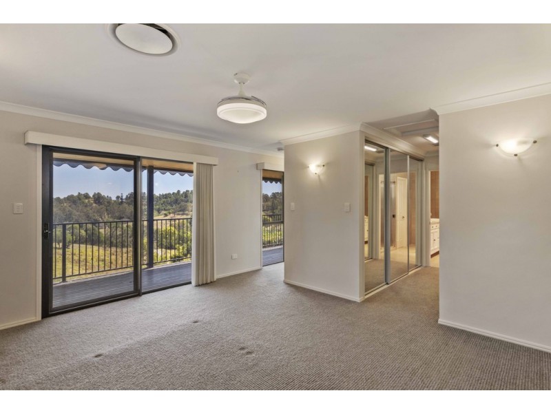 12 Oak Court, Carters Ridge QLD 4563