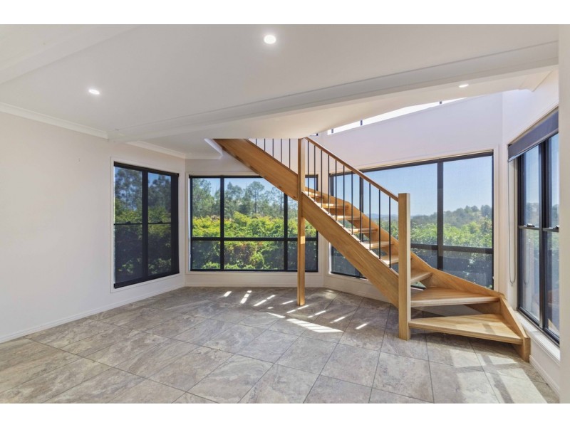 12 Oak Court, Carters Ridge QLD 4563