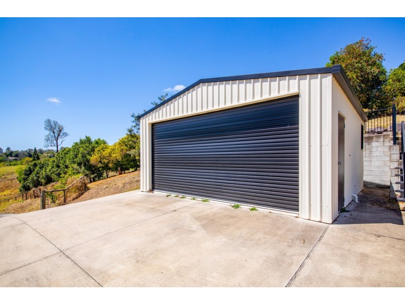 12 Oak Court, Carters Ridge QLD 4563