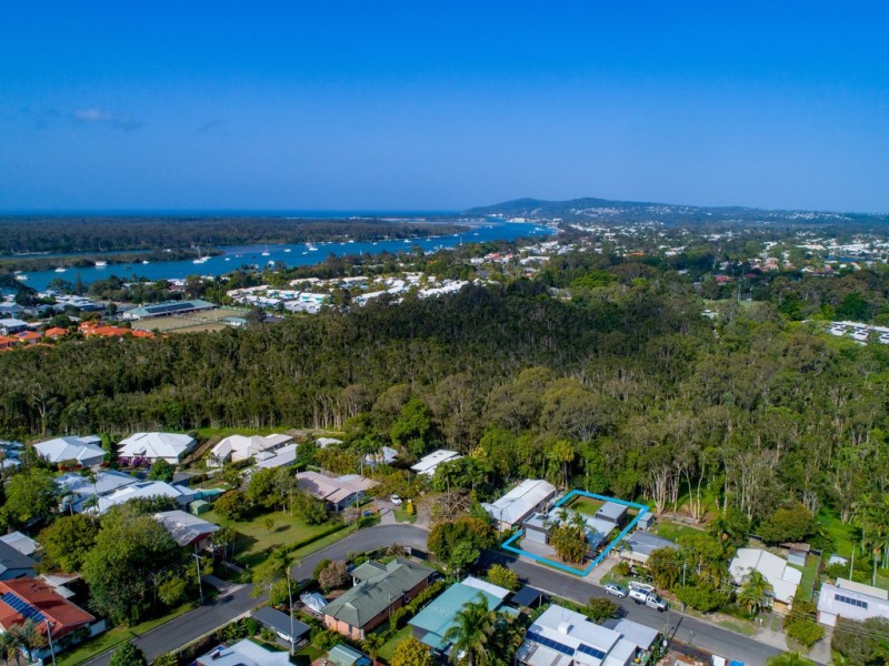 4 Lewis Street, Tewantin QLD 4565