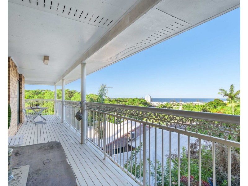 7 Yakola Parade, Alexandra Headland QLD 4572