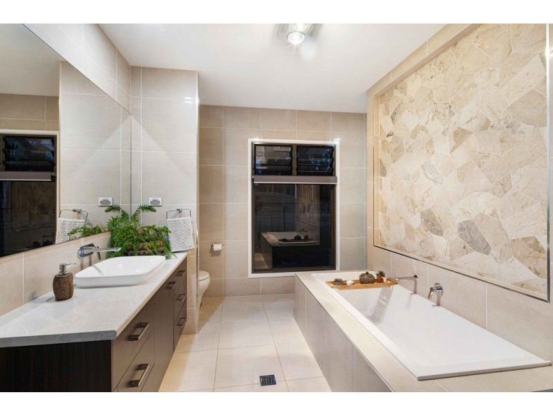 545 Mary Valley Road, Long Flat QLD 4570