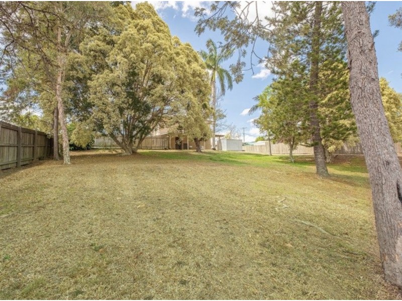 3 Australia Drive, Southside QLD 4570