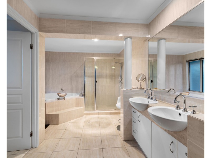 4 Murraya Drive, Tewantin QLD 4565