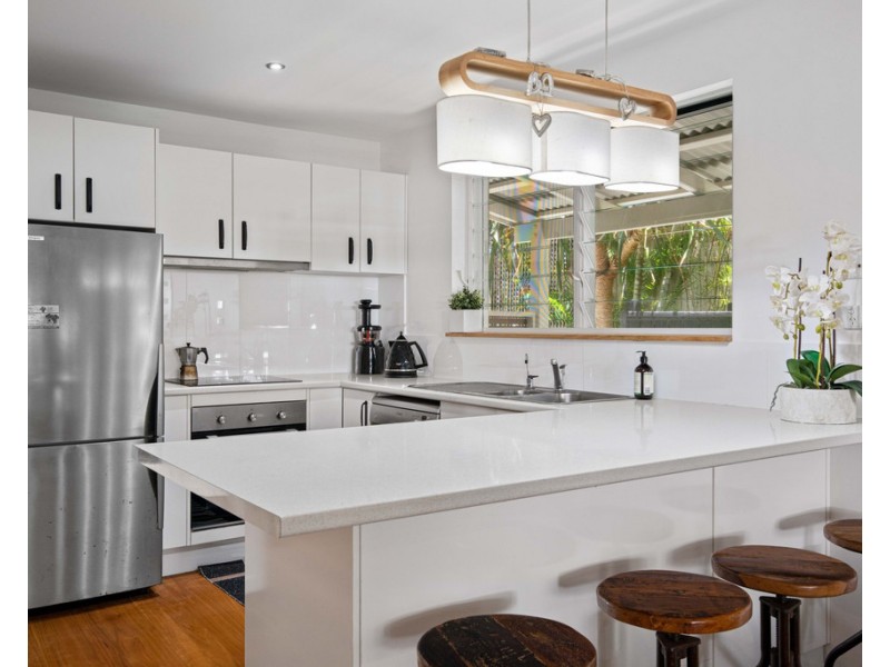 1/20 Orealla Crescent, Sunrise Beach QLD 4567