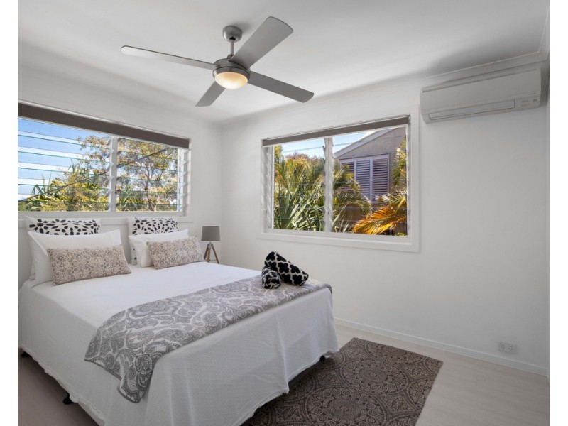 1/20 Orealla Crescent, Sunrise Beach QLD 4567