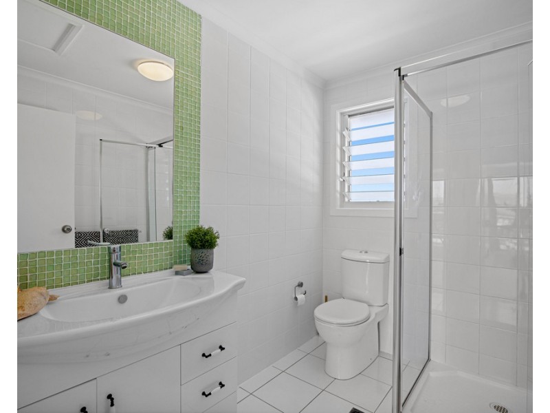 1/20 Orealla Crescent, Sunrise Beach QLD 4567