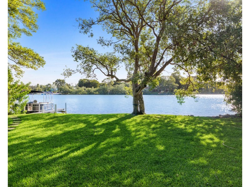 23 Noosa River Drive, Noosa North Shore QLD 4565