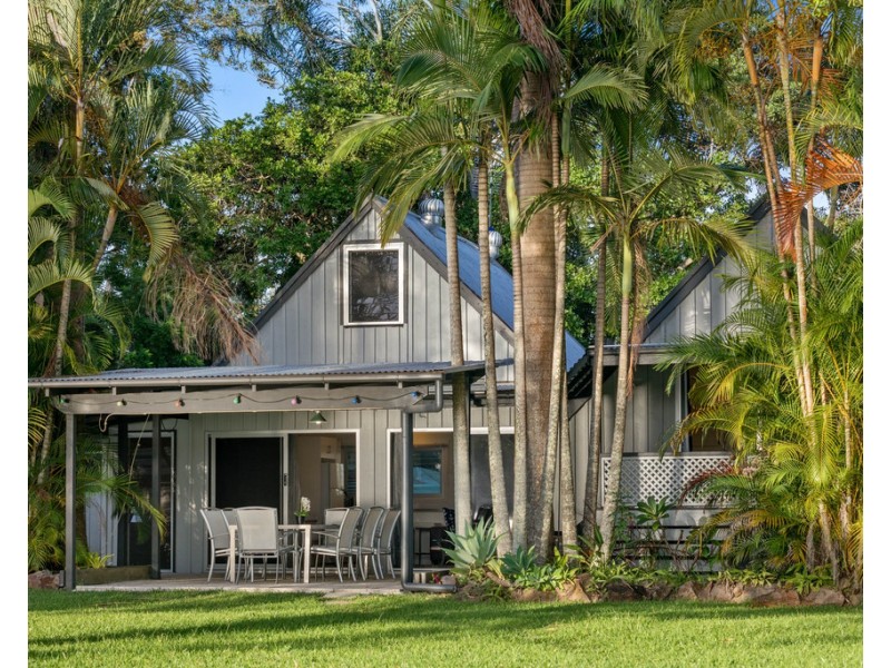 23 Noosa River Drive, Noosa North Shore QLD 4565