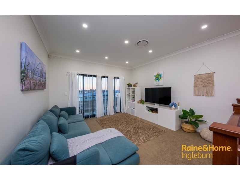 19 GUILLEMONT ROAD, Edmondson Park NSW 2174