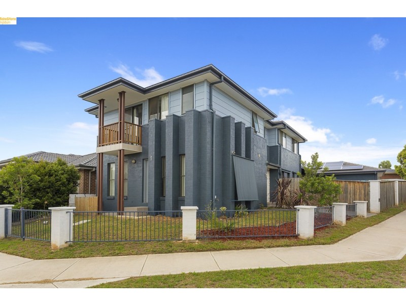 27a GRAMPIAN AVENUE, Minto NSW 2566