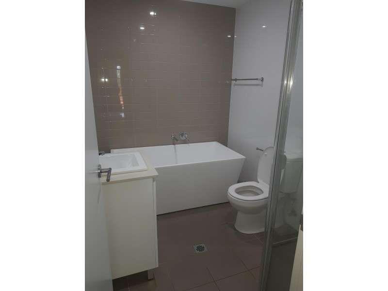 13/2-10 TYLER STREET, Campbelltown NSW 2560