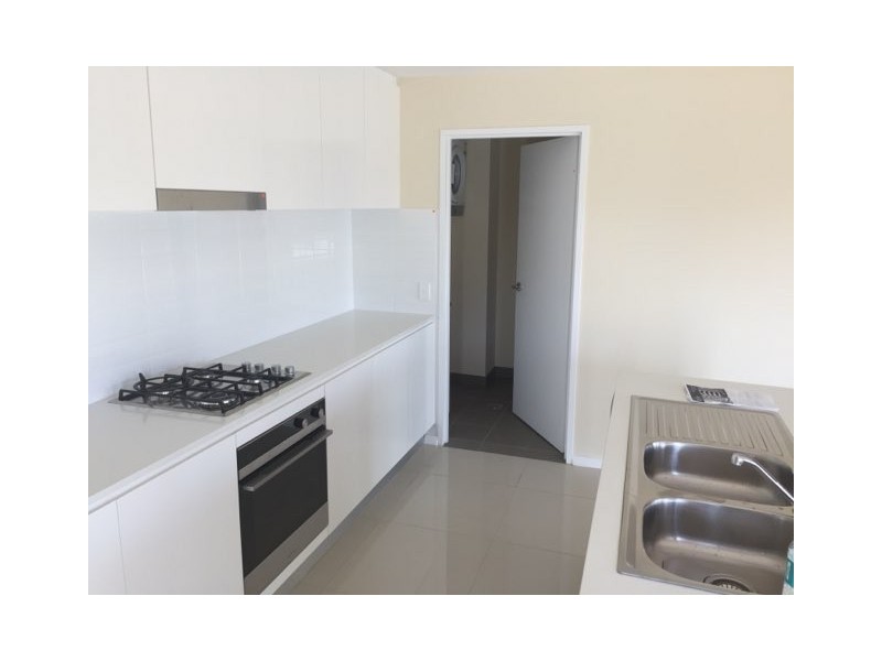 13/2-10 TYLER STREET, Campbelltown NSW 2560