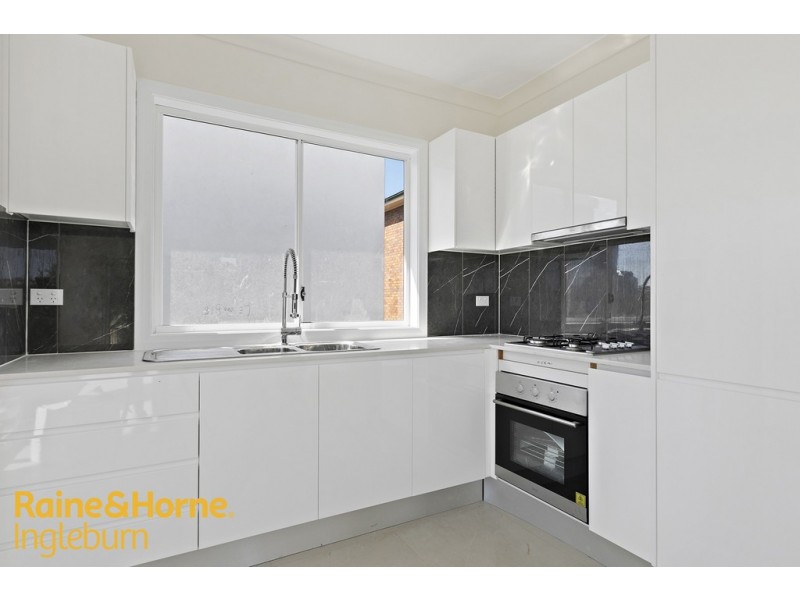 7a MORAR PLACE, St Andrews NSW 2566
