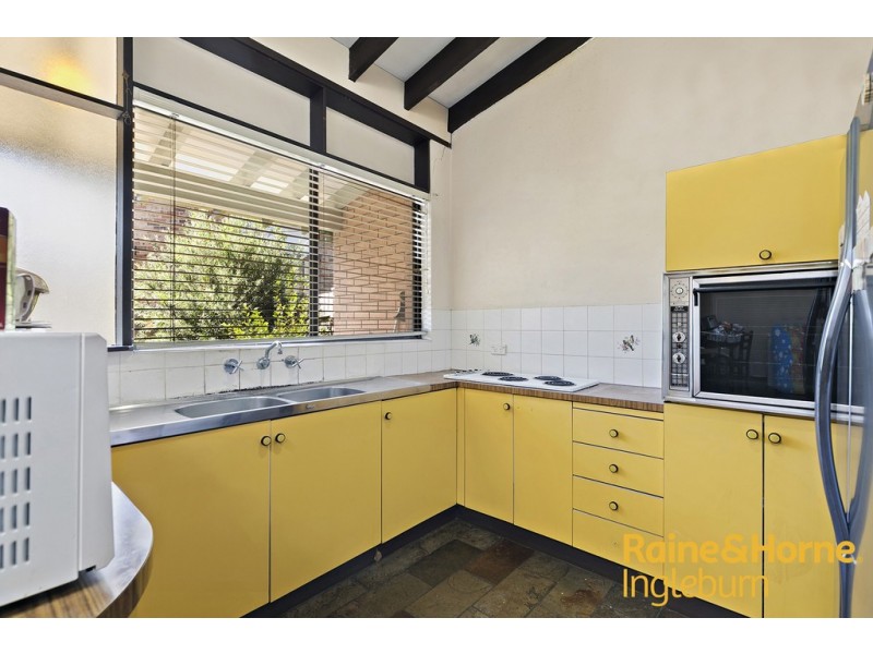 3/72-74 MACQUARIE ROAD, Ingleburn NSW 2565