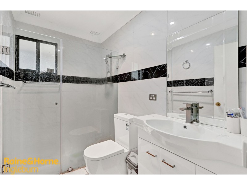 28 MACLEAY STREET, Bradbury NSW 2560