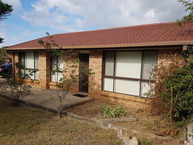 4 WESSEX PLACE, Raby NSW 2566