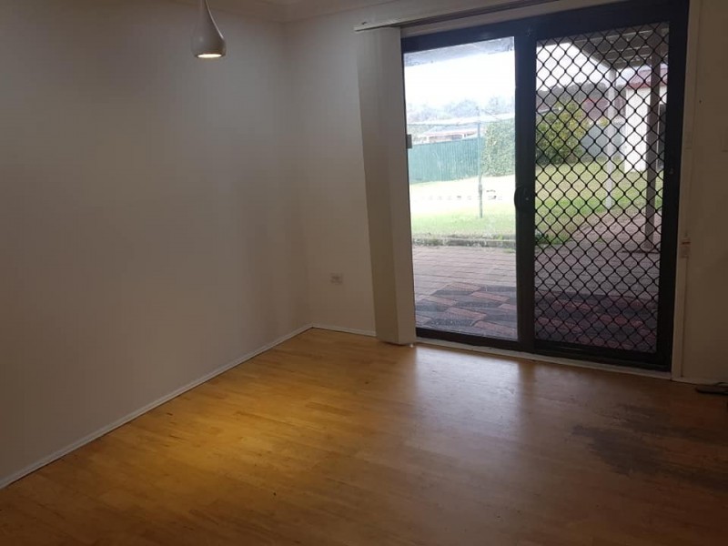 4 WESSEX PLACE, Raby NSW 2566