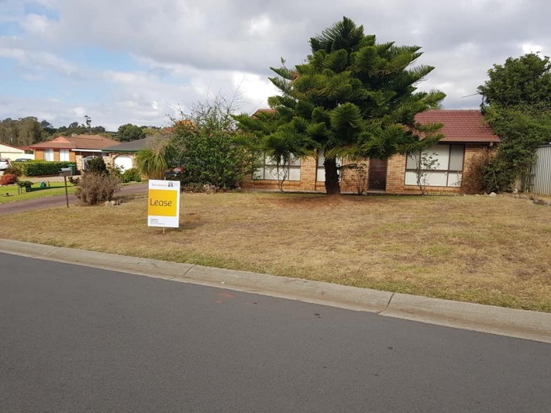 4 WESSEX PLACE, Raby NSW 2566