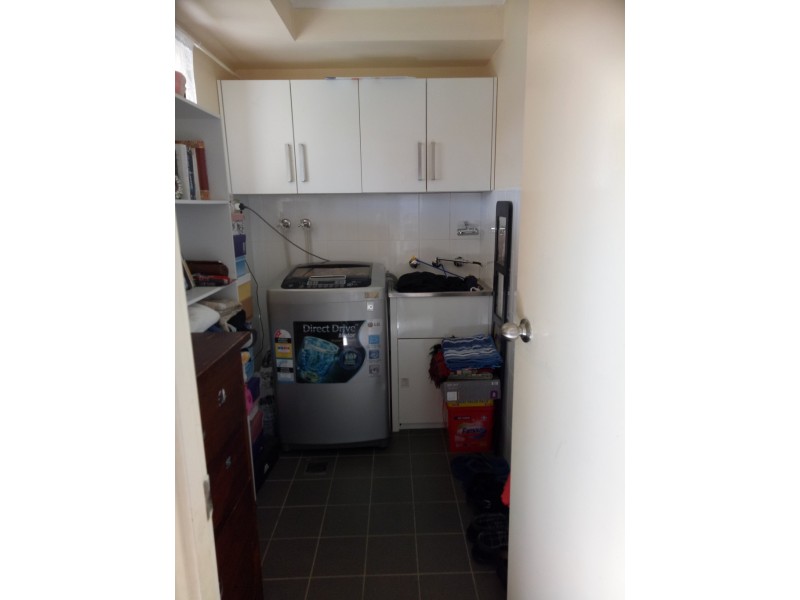 39 HYDRANGEA PLACE, Macquarie Fields NSW 2564