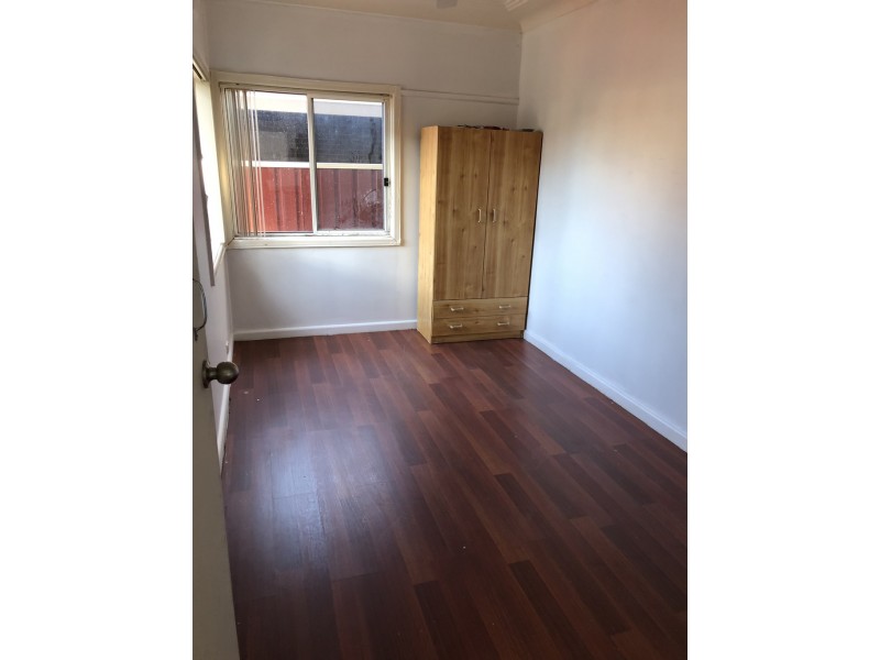 38B Euroka, Ingleburn NSW 2565