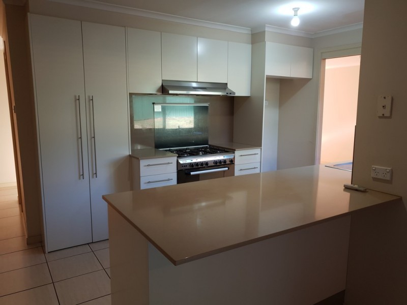 6 HORNET PLACE, Raby NSW 2566