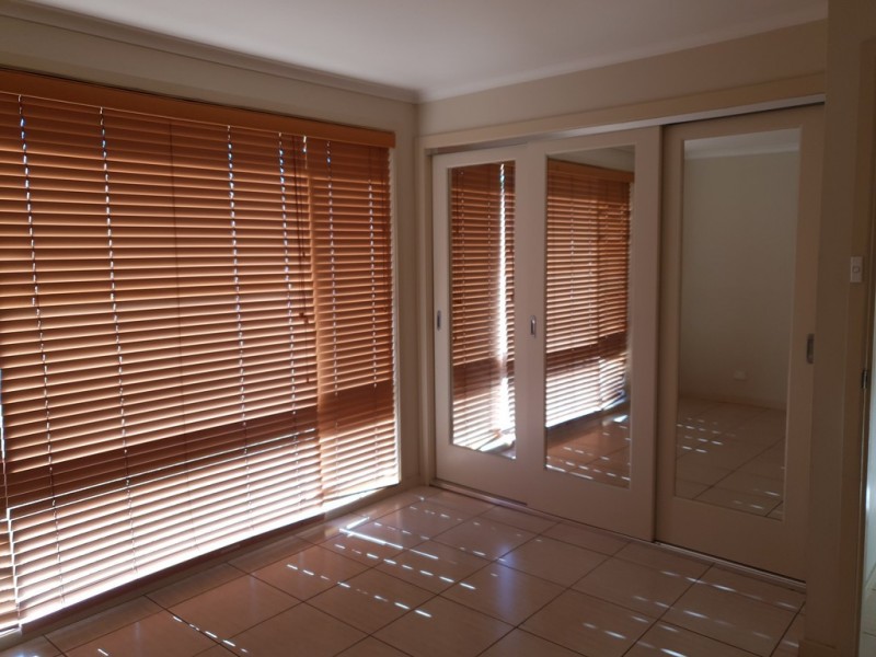 6 HORNET PLACE, Raby NSW 2566